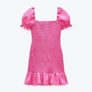 NWT smocked puff sleeve dress